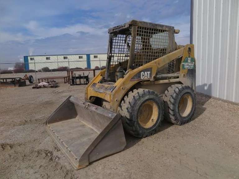 Cat 226 • Skidsteer