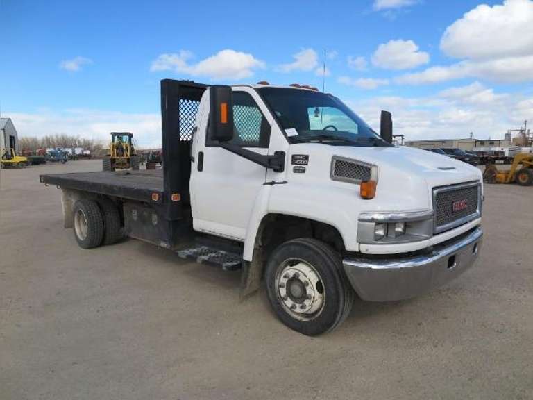 2005 GMC C4500 Duramax Flatbed Truck
