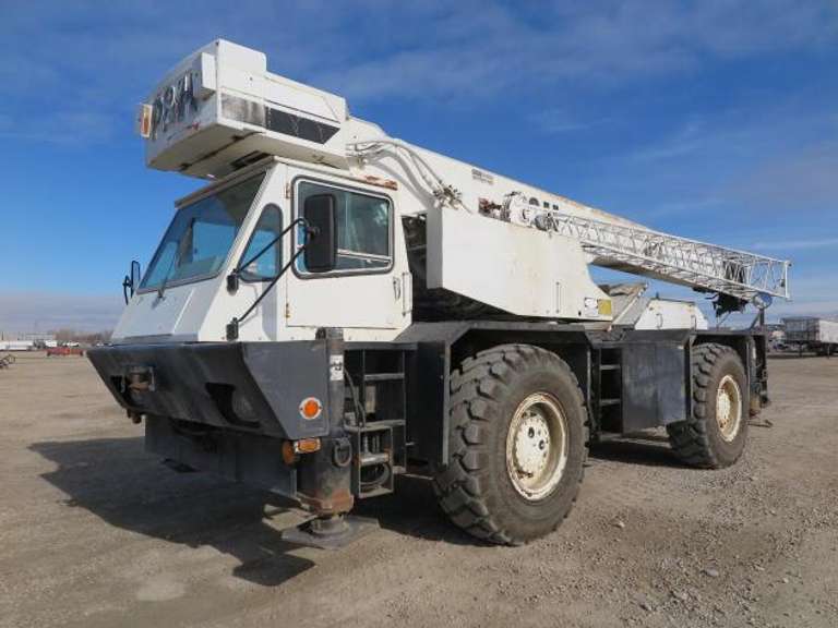 P&H Omega S-20 • 4x4 20-Ton Rough Terrain Crane