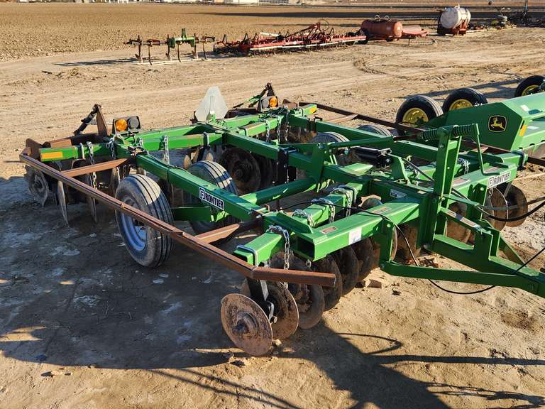 Frontier DH1610  10’ Tandem Disc