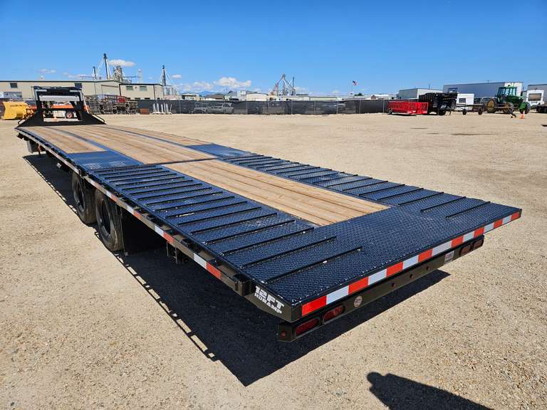 2026 Southland 40’x8 Gooseneck Hydraulic Dovetail Equipment Trailer