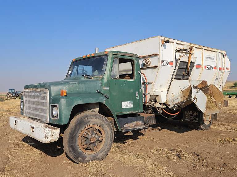 1980 International F1984 Feed Truck - REPAIR PAPERWORK ADDED - SEE DOCUMENTS TAB 1980  International