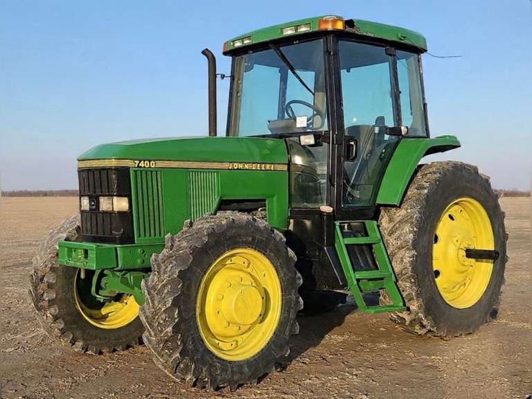 John Deere 7400 111HP MFWD Tractor