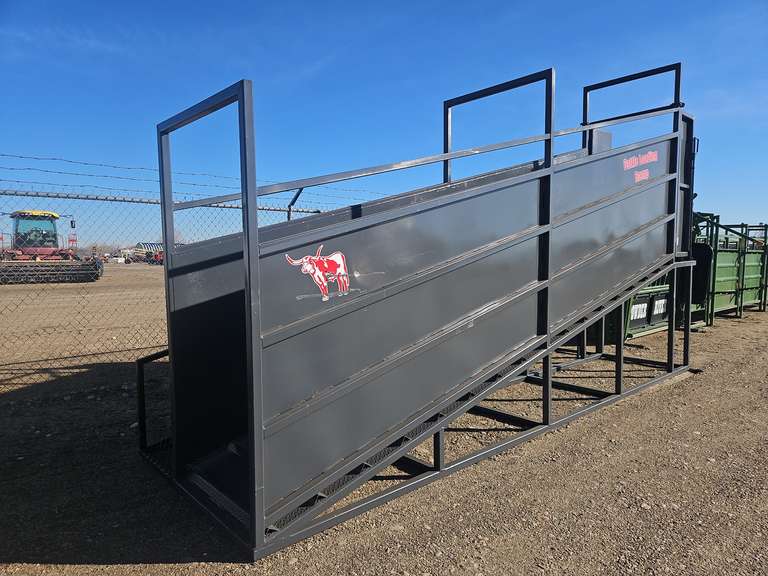 Industrias America Cattle Loading Ramp (Grey) - Armstrong Western LLC