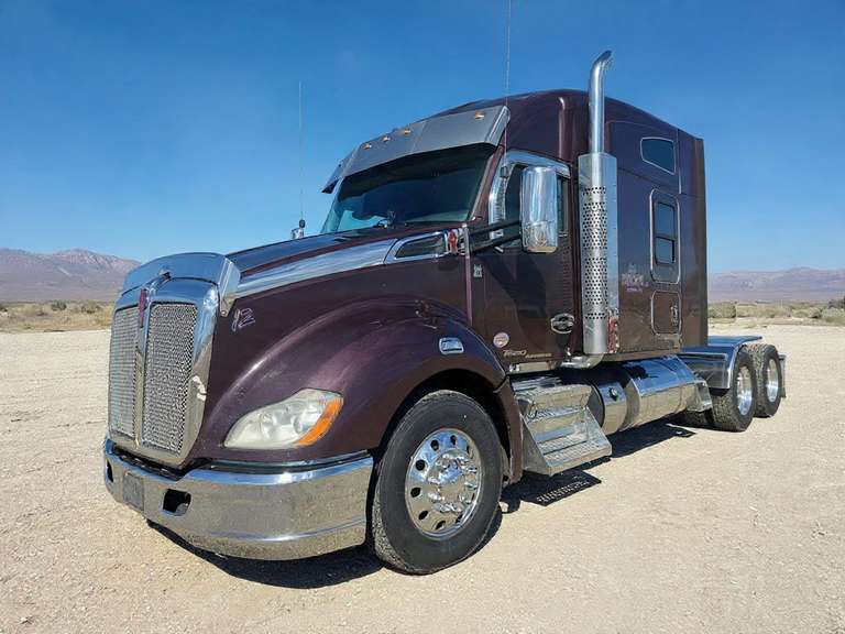 2020 Kenworth T680 Sleeper Truck