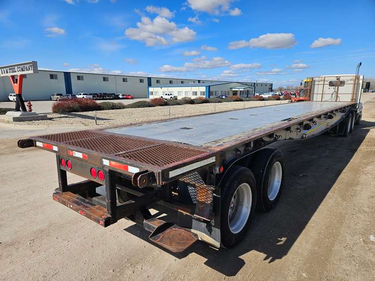 1993 Western  Elite 42’ Flatbed Trailer