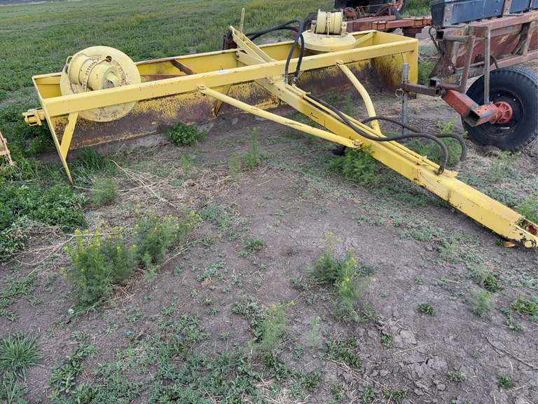 14’ Hydraulic Lift Box Scraper