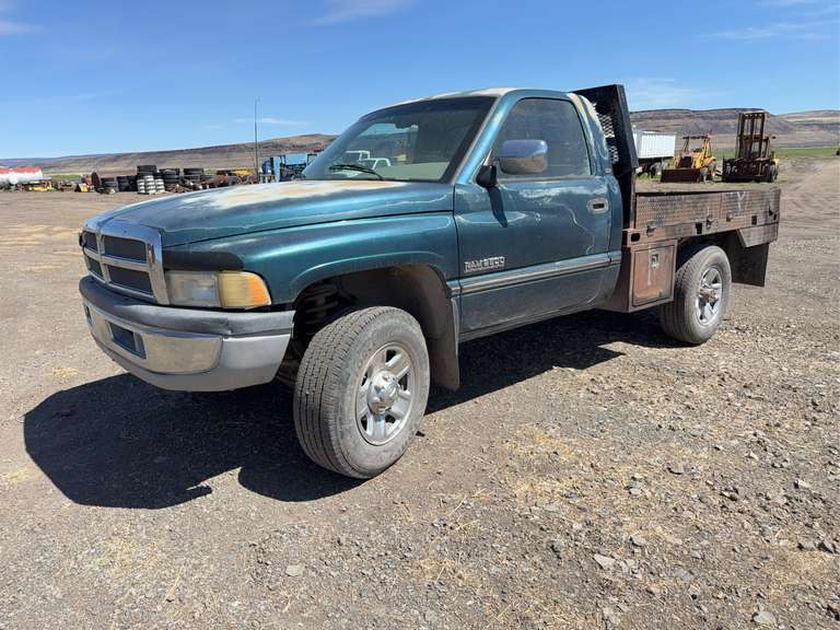 1995 Dodge Ram 2500 Diesel 4x4 Flatbed Pickup