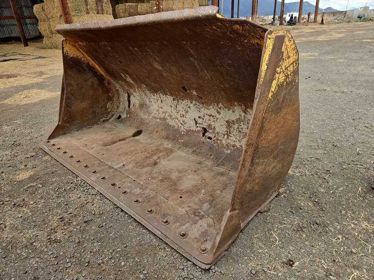 93" Loader Bucket
