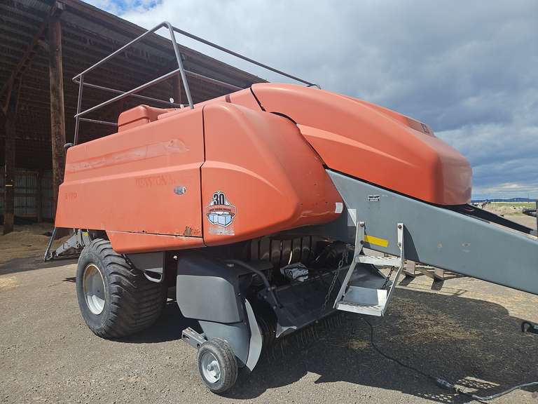 Massey Ferguson 2170 3x4 Baler