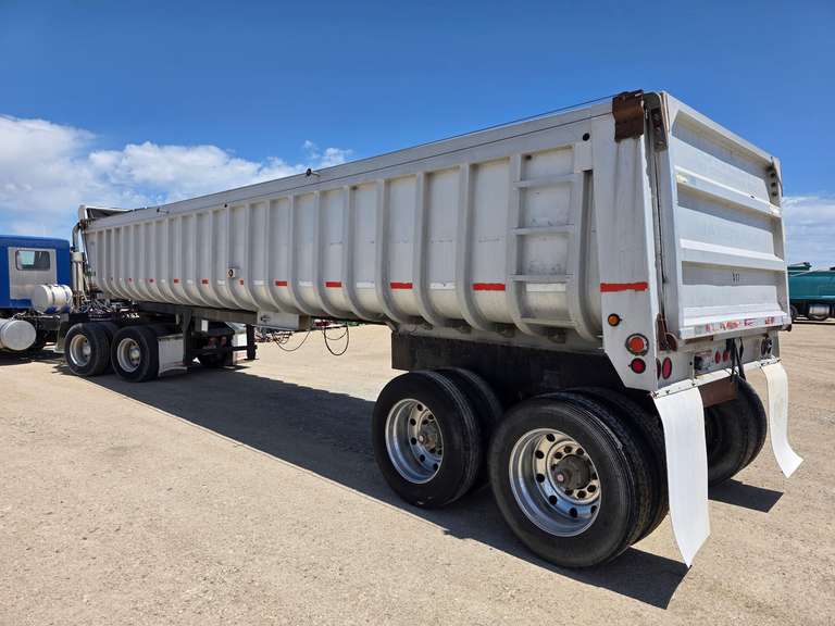 1999 Fruehauf 36’ End Dump Trailer