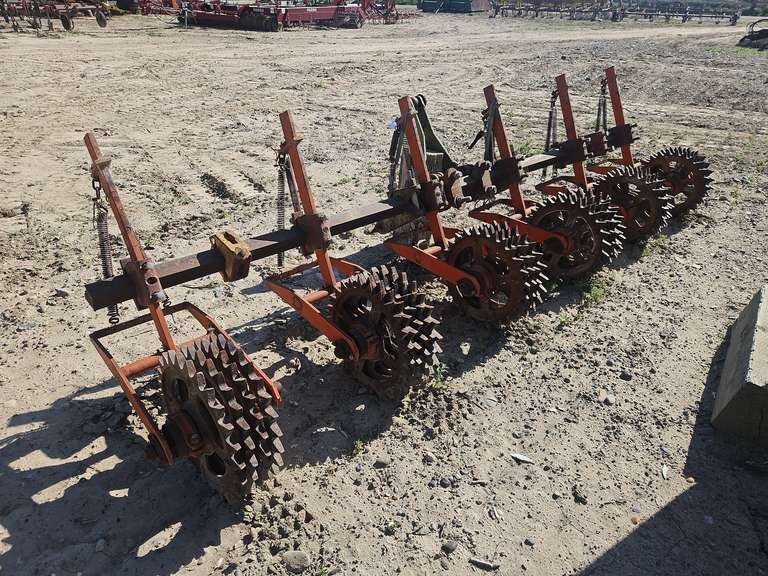 6 Unit Crust Buster