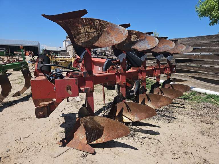 Case 145 5 Bottom In-Furrow Plow
