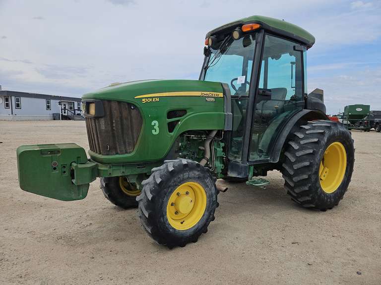 2015 John Deere 5101EN 99HP MFWD Tractor