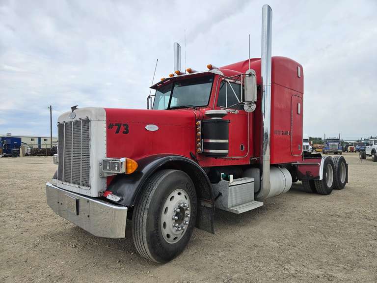 1998 Peterbilt 379 Sleeper Truck