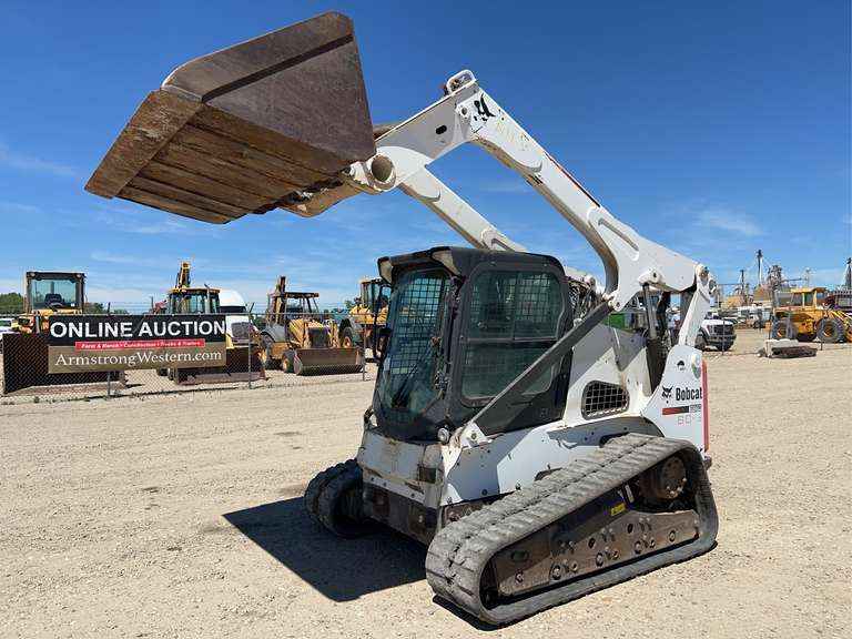 2012 Bobcat T870 Tracked Skid Steer (No DEF) Quick Attach, w/ 84” Bucket