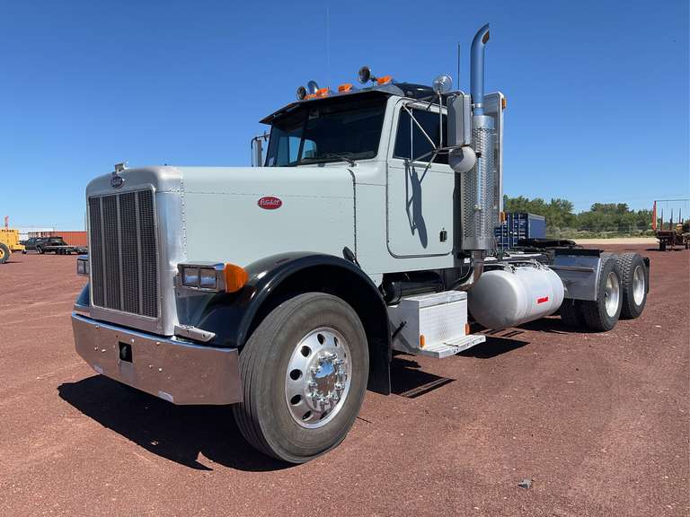 1993 Peterbilt 379 Day Cab Truck