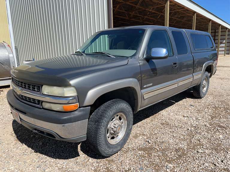 1999 Chevrolet 2500 Gas 4x4 Pickup