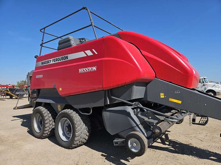 2018 Massey Ferguson 2290 4x4 baler Lot 600