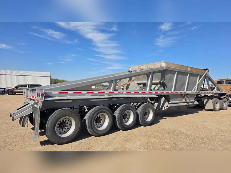 2004 Trail King 50-foot belly dump trailer Lot 5600