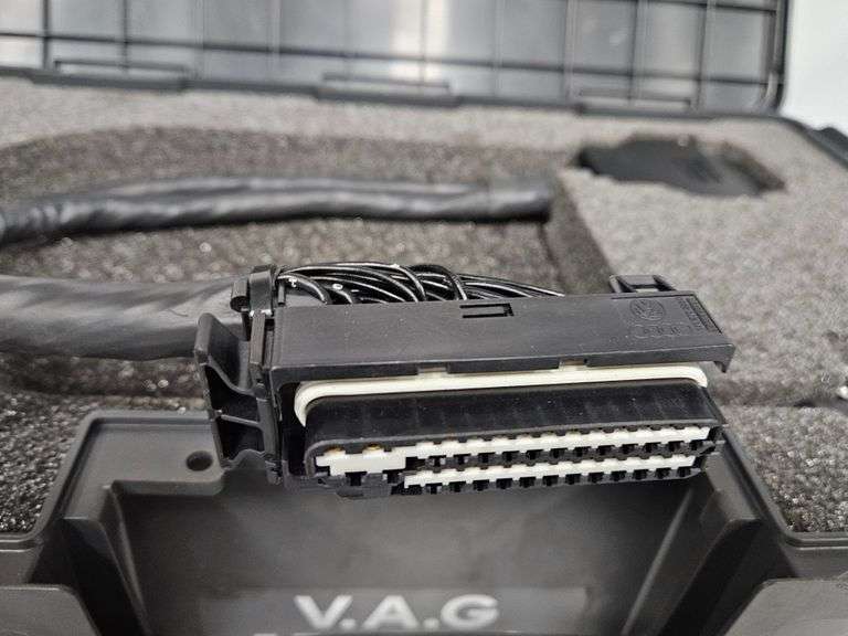 Volkswagen Porsche OEM VAG 1598/48 Test Adaptor