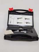 VW T10007B Analog Refractometer Fluid Analyzer w/ Hard Case