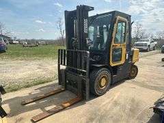 Daewoo Doosan D35S-2 Forklift Diesel 3 Stage Mast & Cab 6700# Capacity