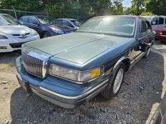 1996 Lincoln Town Car Tow# 20689