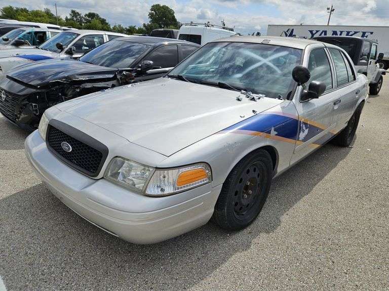 2008 FORD CROWN VIC  Unit# 4935