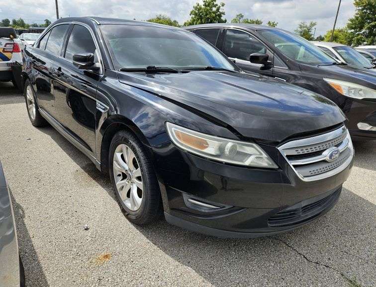 2012 FORD TAURUS  Unit# 3880