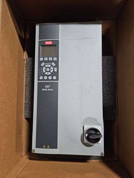 Danfoss 134H6960 HVAC VLT Variable Frequency Drive - New In Box