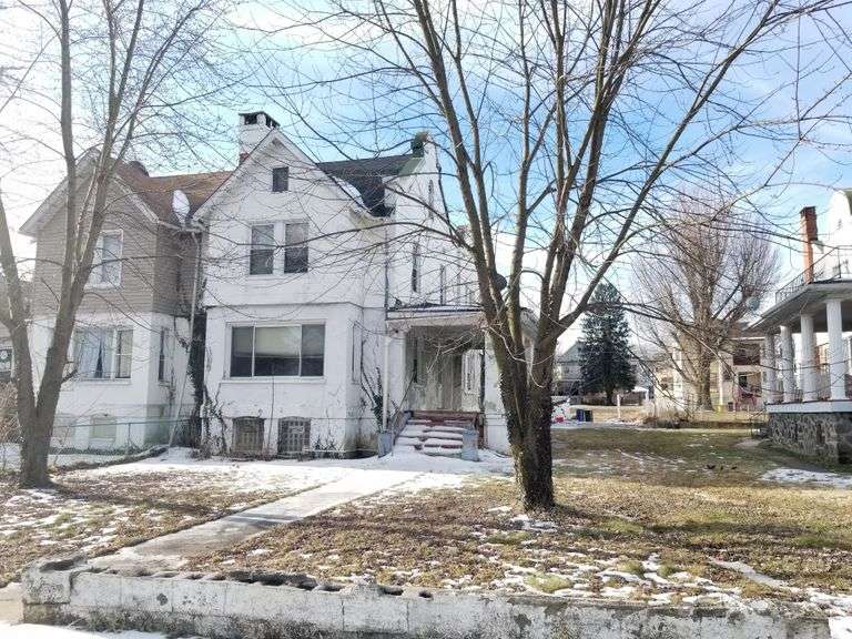 3607 Springdale Ave. Baltimore, MD 21216