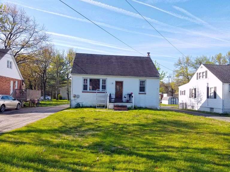 1813 Middleborough Rd. Essex, MD 21221