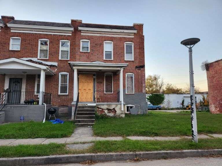2817 Waldorf Ave. Baltimore, MD 21215