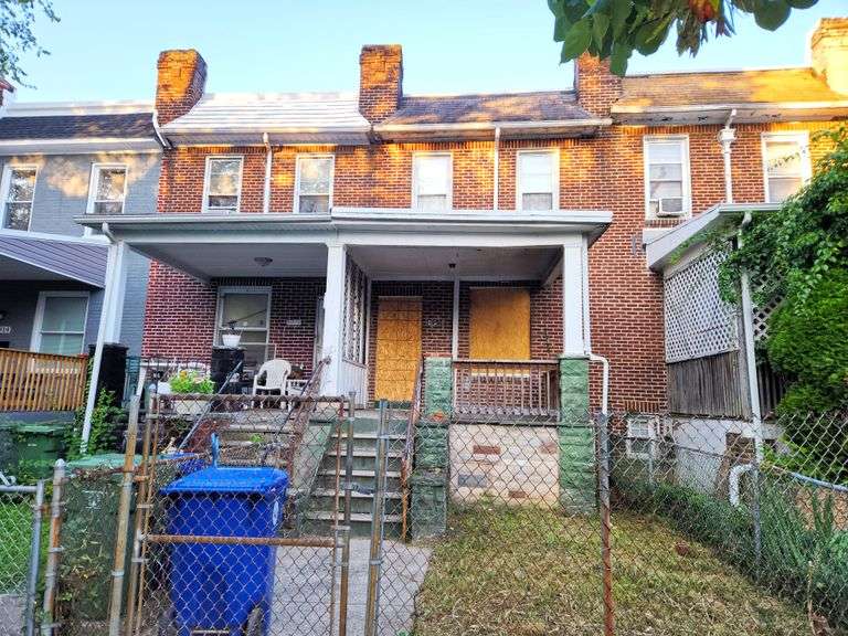 4918 Palmer Ave. Baltimore, MD 21215