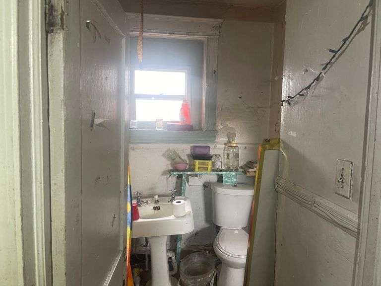 3921 Norfolk Ave. Baltimore, MD 21216