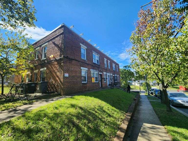 5001 - 5005 Hanna Pl SE, Washington, DC 20019