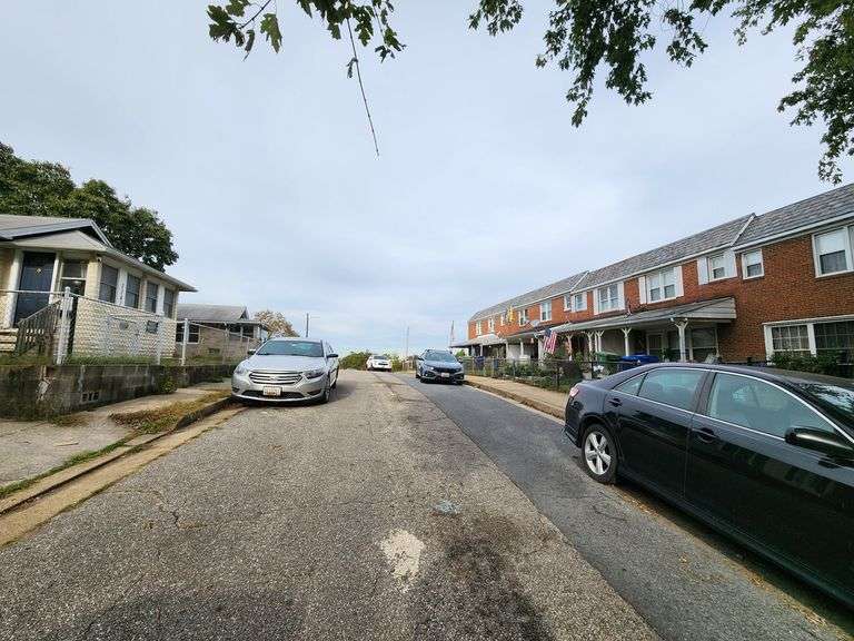 1150 Monroe Cir, Baltimore, MD 21225