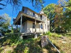 3806 Parkside Dr, Baltimore, MD 21206