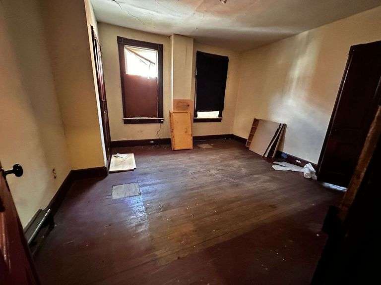 146 Polk St, Cumberland, MD 21502