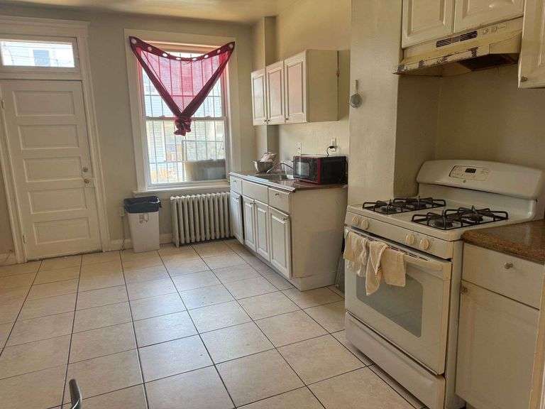 513 N Ellwood Ave, Baltimore, MD 21205