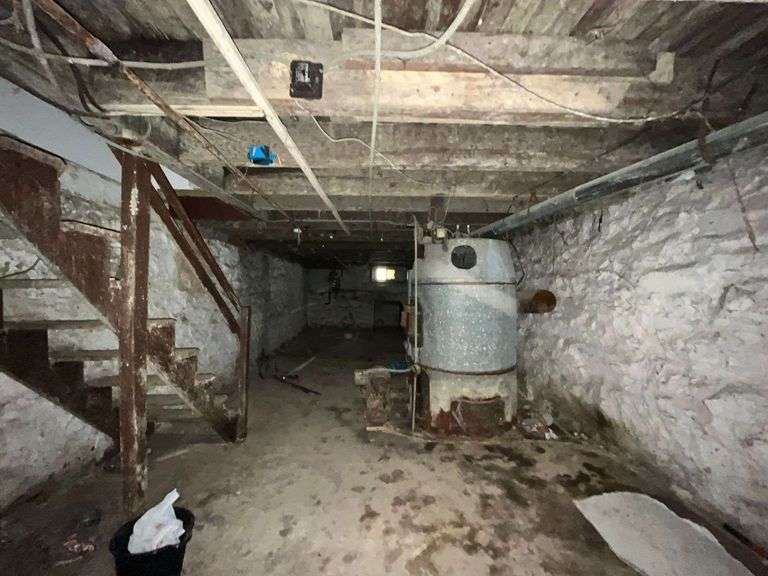 2424 Wilkens Ave. Baltimore, MD 21223