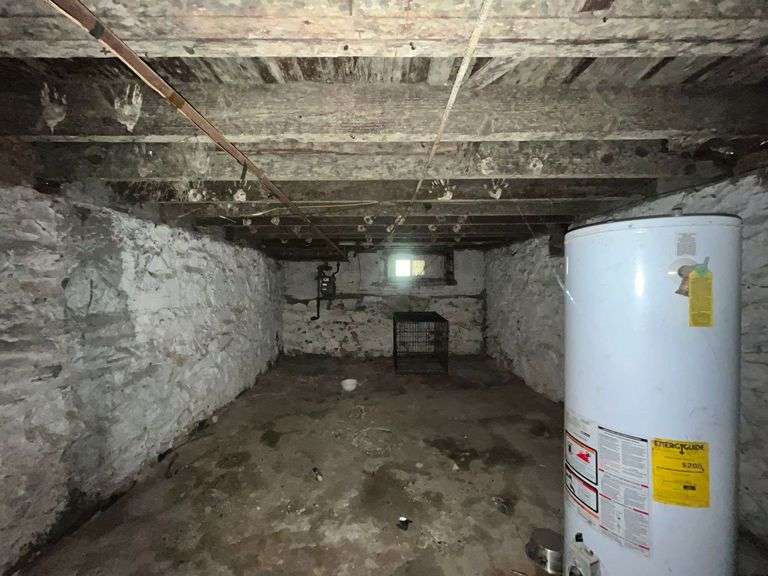 2424 Wilkens Ave. Baltimore, MD 21223