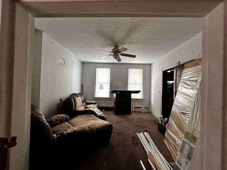 146 Polk St, Cumberland, MD 21502