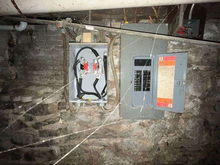 2424 Wilkens Ave. Baltimore, MD 21223