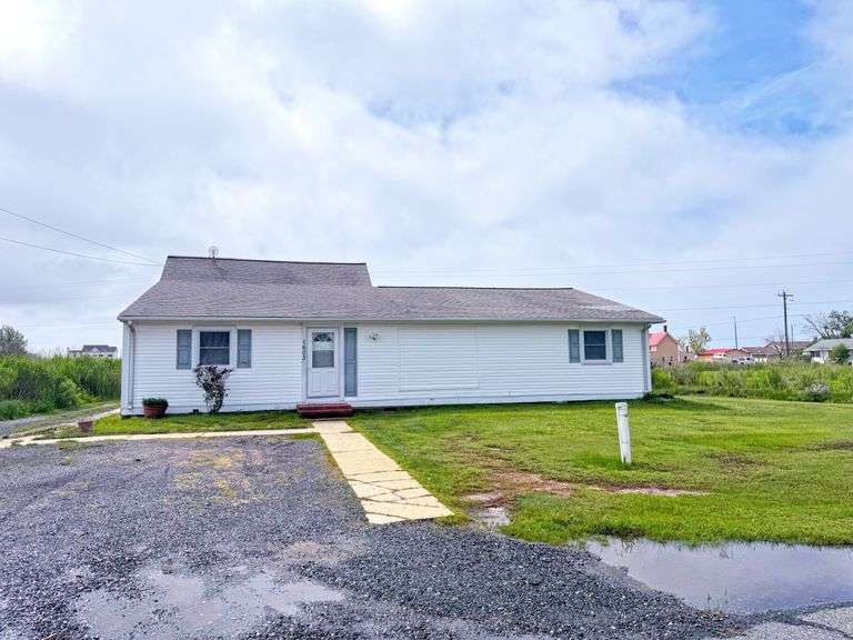 1603 Steamboat Wharf Road. Hoopersville, MD 21634