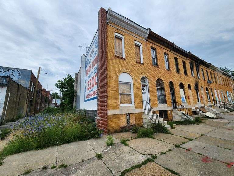 2122 E North Ave. Baltimore, MD 21213