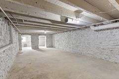 2202 Clifton Ave, Baltimore, MD 21216