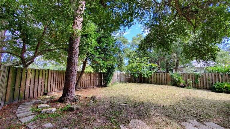 6 Hopkins St, Saint Augustine, FL 32084