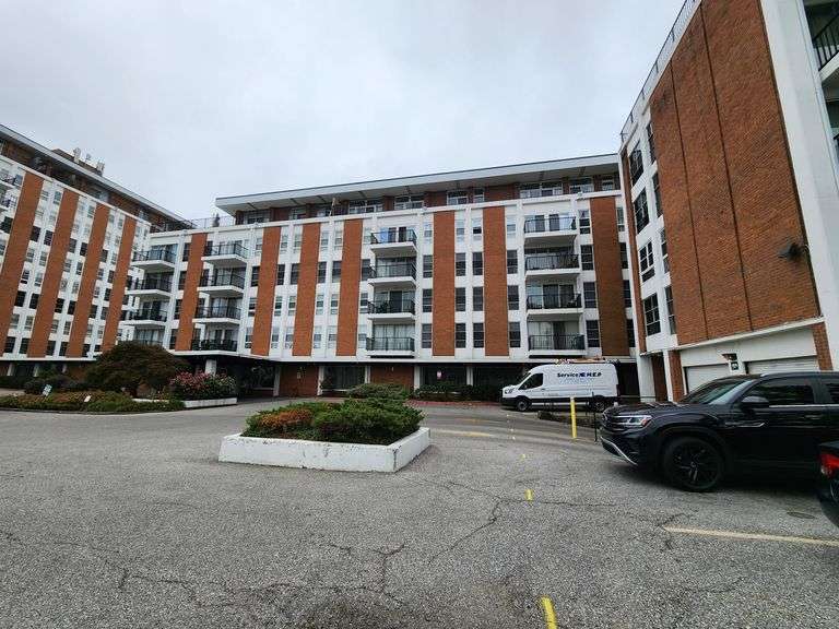 6606 Park Heights Ave. Unit 811, Baltimore, MD 21215